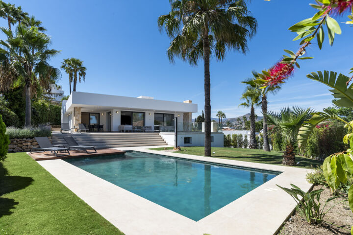 Guadalmina 19 - Stunning Villa Moments from Guadalmina Golf Club & the Beach