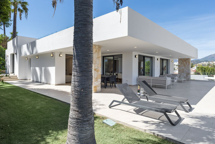Guadalmina 19 - Stunning Villa Moments from Guadalmina Golf Club & the Beach
