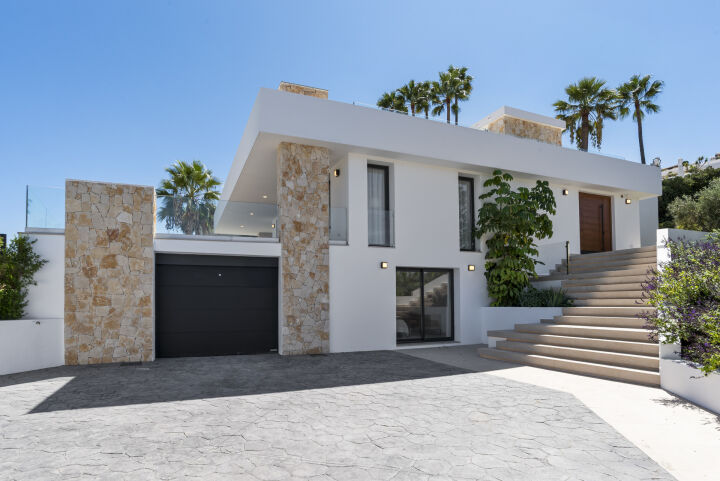 Guadalmina 19 - Stunning Villa Moments from Guadalmina Golf Club & the Beach