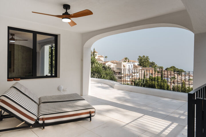 Villa Serene - A private mountain in El Madroñal, Benahavis