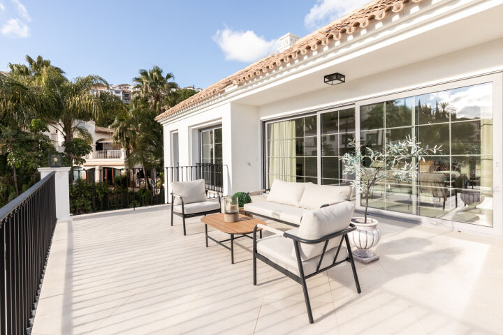Villa Celina - Contemporary designer residence in the exclusive Los Arqueros, Benahavís
