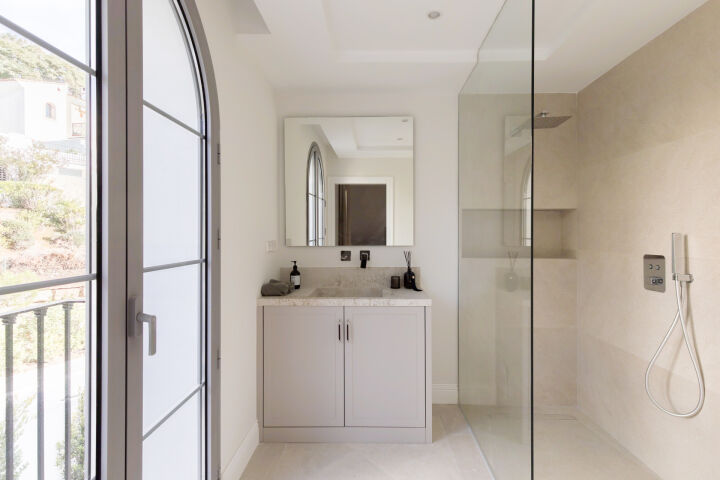 Villa Celina - Contemporary designer residence in the exclusive Los Arqueros, Benahavís