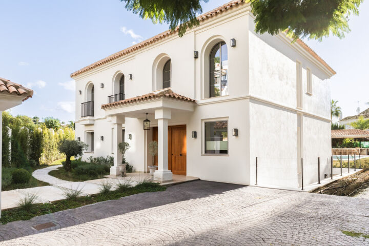 Villa Celina - Contemporary designer residence in the exclusive Los Arqueros, Benahavís