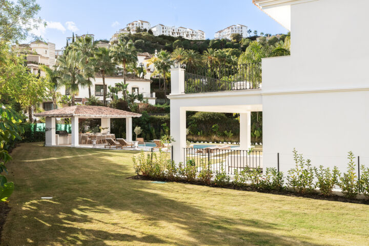 Villa Celina - Contemporary designer residence in the exclusive Los Arqueros, Benahavís