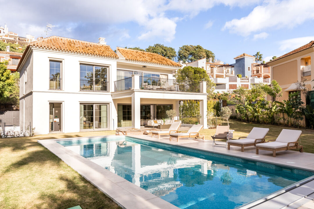 Villa Celina - Contemporary designer residence in the exclusive Los Arqueros, Benahavís