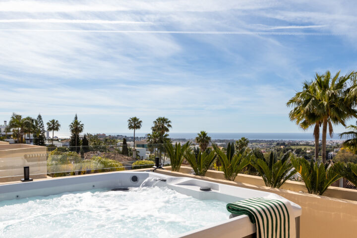 Amani Hills - Exceptional Sea View Townhouse in El Herrojo, Benahavís