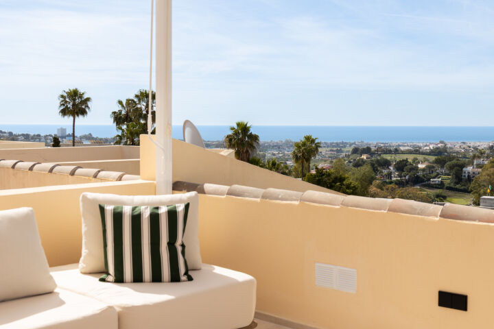 Amani Hills - Exceptional Sea View Townhouse in El Herrojo, Benahavís