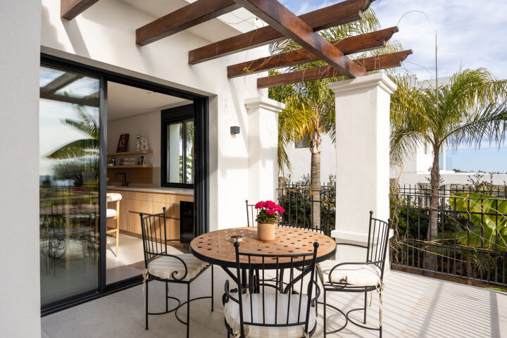 Casa de Luna - Sophisticated Andalusian Villa with Breathtaking Panoramic Views