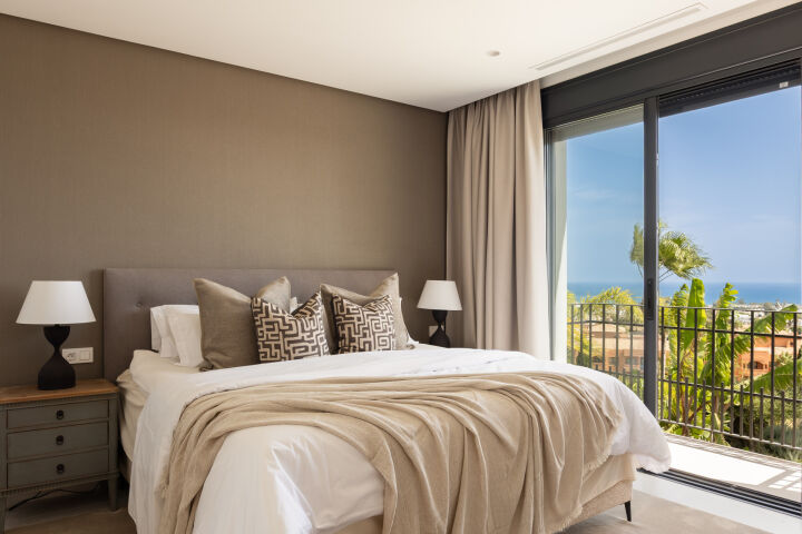Casa de Luna - Sophisticated Andalusian Villa with Breathtaking Panoramic Views