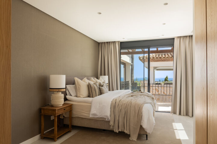 Casa de Luna - Sophisticated Andalusian Villa with Breathtaking Panoramic Views
