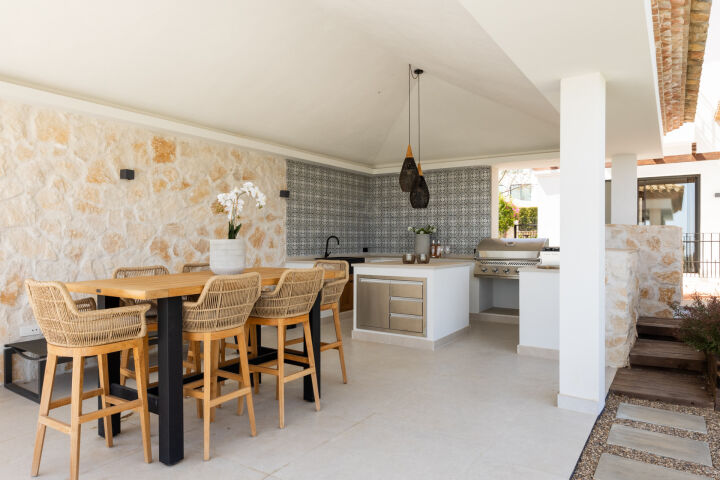 Casa de Luna - Sophisticated Andalusian Villa with Breathtaking Panoramic Views