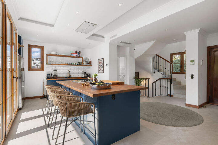 Villa Pinot - A Contemporary Gem in Estepona East