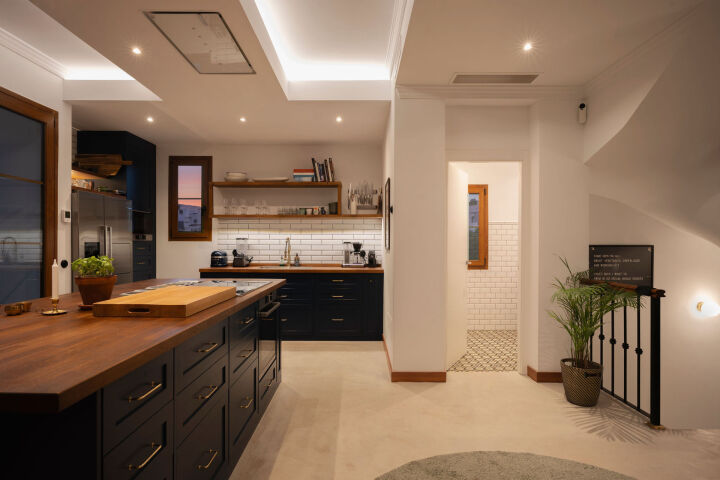 Villa Pinot - A Contemporary Gem in Estepona East
