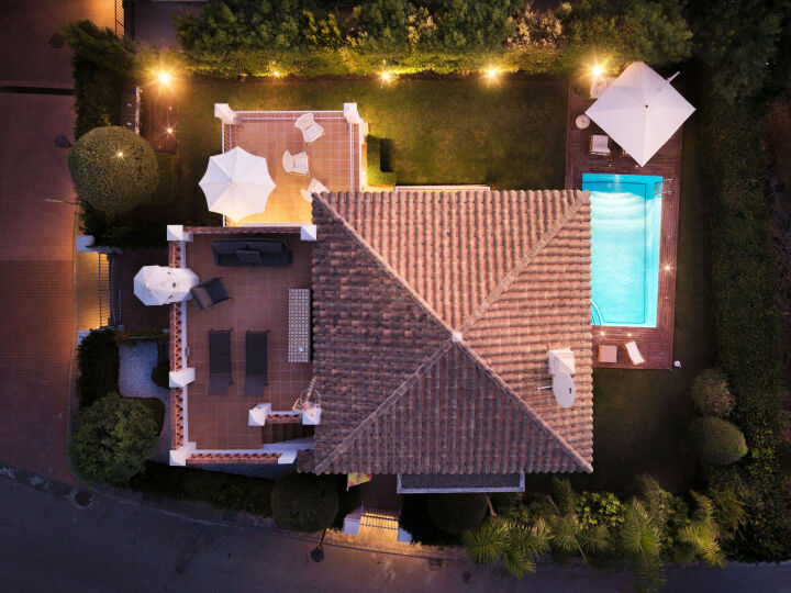 Villa Pinot - A Contemporary Gem in Estepona East