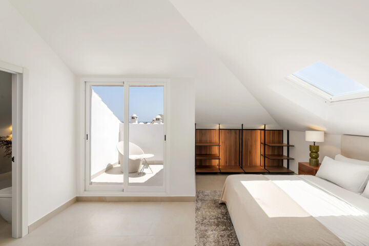 Las Lolas Sky Residence - Un ático boutique en el corazón de Nueva Andalucía