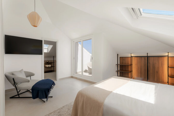 Las Lolas Sky Residence - Un ático boutique en el corazón de Nueva Andalucía