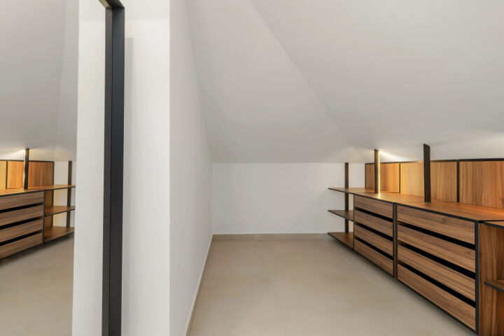 Las Lolas Sky Residence - A Boutique Penthouse in the Heart of Nueva Andalucía