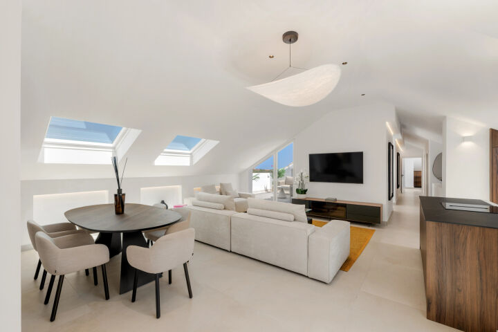 Las Lolas Sky Residence - Un ático boutique en el corazón de Nueva Andalucía