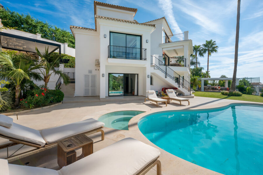 Villa Sophia - Renovated frontline-golf villa in Los Arqueros