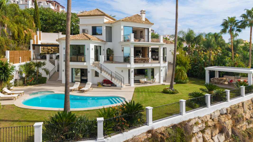 Villa Sophia - Renovated frontline-golf villa in Los Arqueros