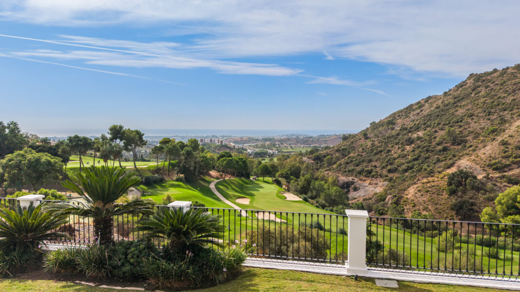 Villa Sophia - Renovated frontline-golf villa in Los Arqueros