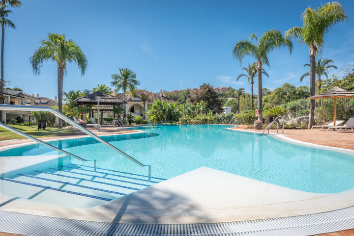 Penthouse Alamanda - Golf-Front Duplex Penthouse in Nueva Andalucia