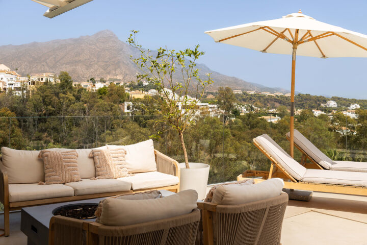 Apartment Les Belvederes - Luxury Apartment with Private Pool in Nueva Andalucia
