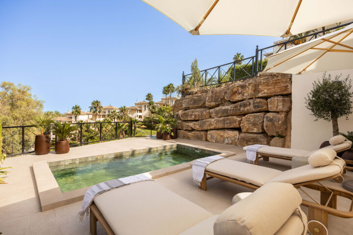 Alto Belvedere - Renovated Ground Floor Apartment with Private Pool in Nueva Andalucía
