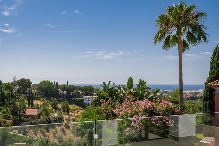 Villa Rebecka - Contemporary Mediterranean Home in Los Flamingos, Benahavís