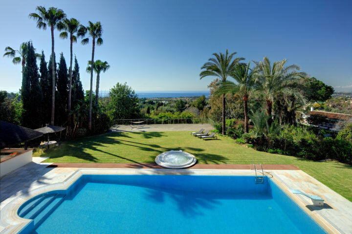 Casa Augusta - Contemporary Mansion with Breathtaking Views in Nagüeles, Marbella Golden Mile