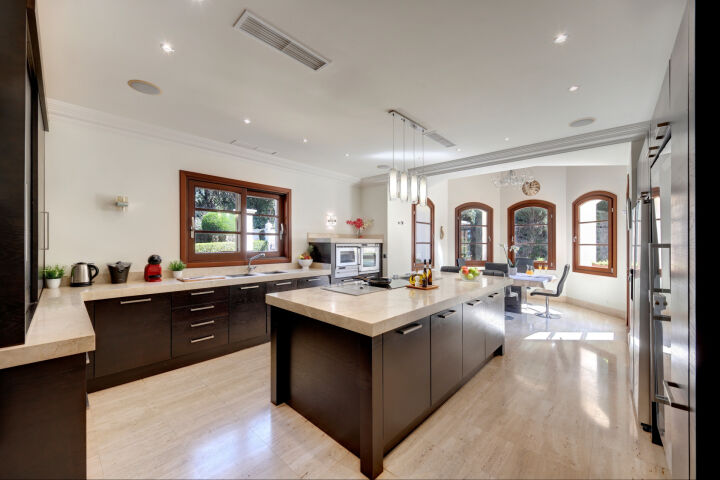 Casa Augusta - Contemporary Mansion with Breathtaking Views in Nagüeles, Marbella Golden Mile