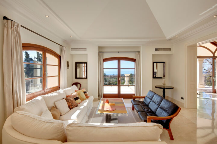 Casa Augusta - Contemporary Mansion with Breathtaking Views in Nagüeles, Marbella Golden Mile