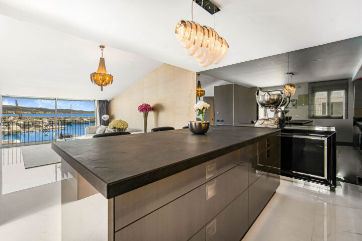 Benabola 209 Penthouse - Frontline Penthouse with Harbour Views in Puerto Banús, Marbella