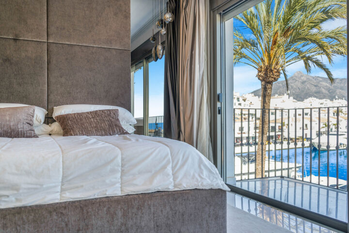 Benabola 209 Penthouse - Frontline Penthouse with Harbour Views in Puerto Banús, Marbella