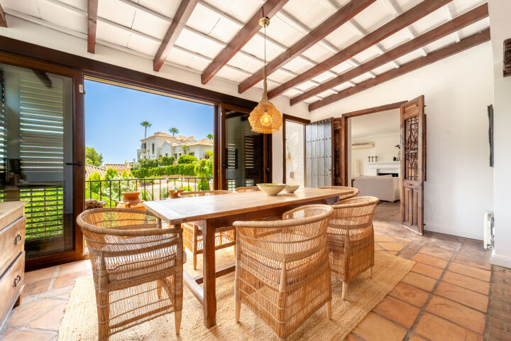 Villa Hibiscus IV - Traditional Golden Mile Villa with La Concha Views