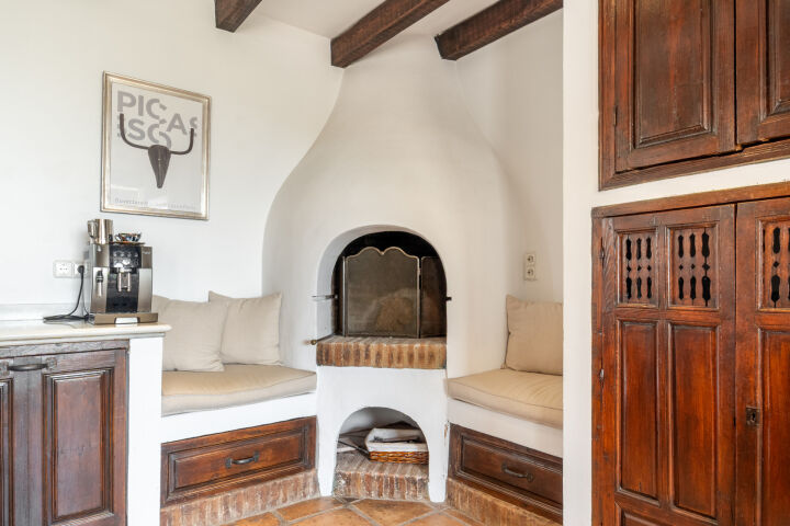 Villa Hibiscus IV - Traditional Golden Mile Villa with La Concha Views