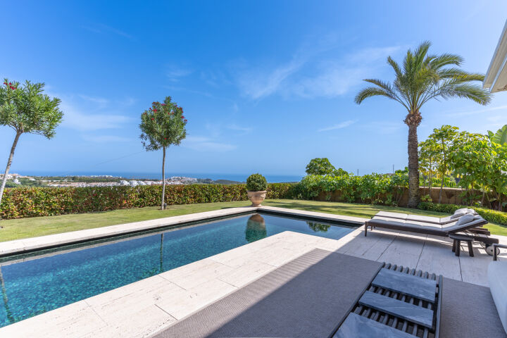 Las Albercas - Ground-floor garden apartment in Finca Cortesin