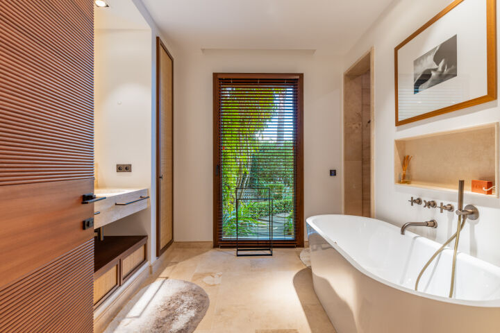 Las Albercas - Ground-floor garden apartment in Finca Cortesin