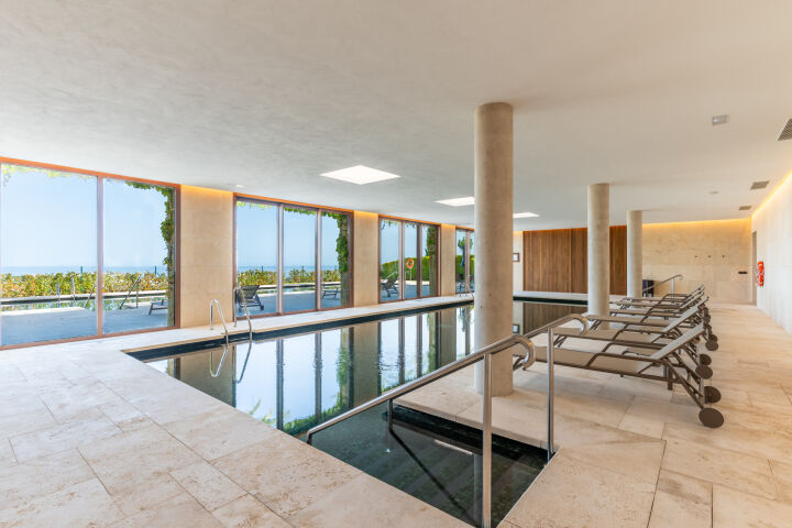 Las Albercas - Ground-floor garden apartment in Finca Cortesin