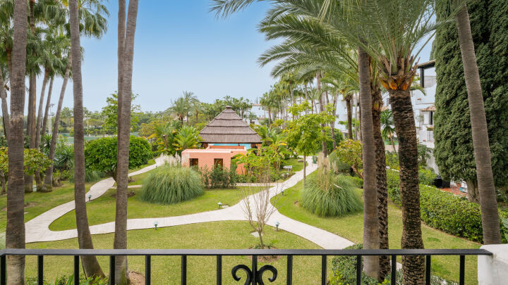 Datura 2-1 - Exquisite Modern Apartment in Marina Puente Romano, Marbella Golden Mile