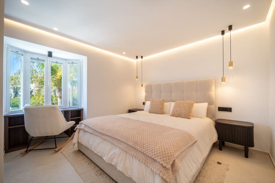 Arco Iris Townhouse - Casa adosada a pocos pasos del mar en la Milla de Oro de Marbella