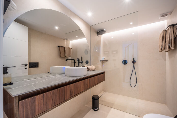 Arco Iris Townhouse - Townhouse a Short Stroll from the Sea on the Marbella Golden Mile