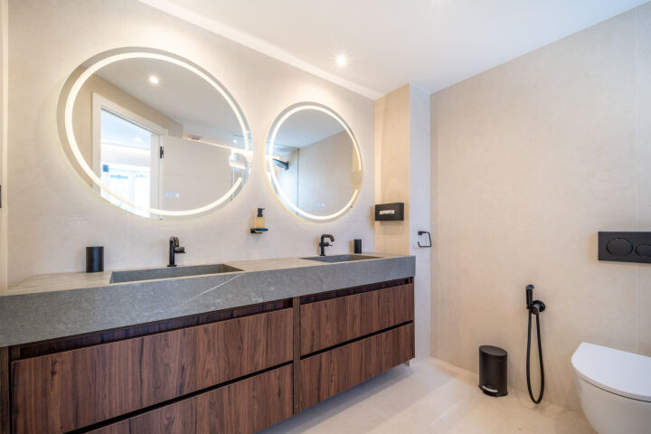 Arco Iris Townhouse - Townhouse a Short Stroll from the Sea on the Marbella Golden Mile
