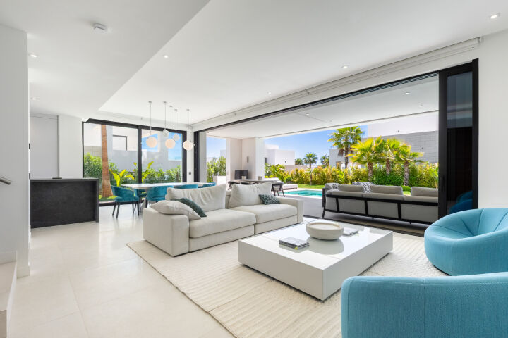 Villa La Finca 13 - Modern Villa with Sea and Mountain Views in La Finca de Marbella