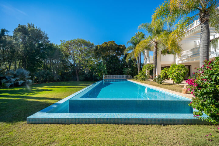 Murcia 1 - Beachside Villa in Casasola, New Golden Mile