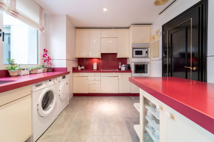 Nereida 4 - Grand appartement d’angle à quelques pas de la mer à Marbella