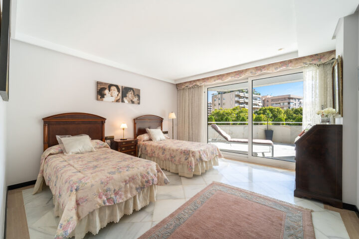 Nereida 4 - Grand appartement d’angle à quelques pas de la mer à Marbella