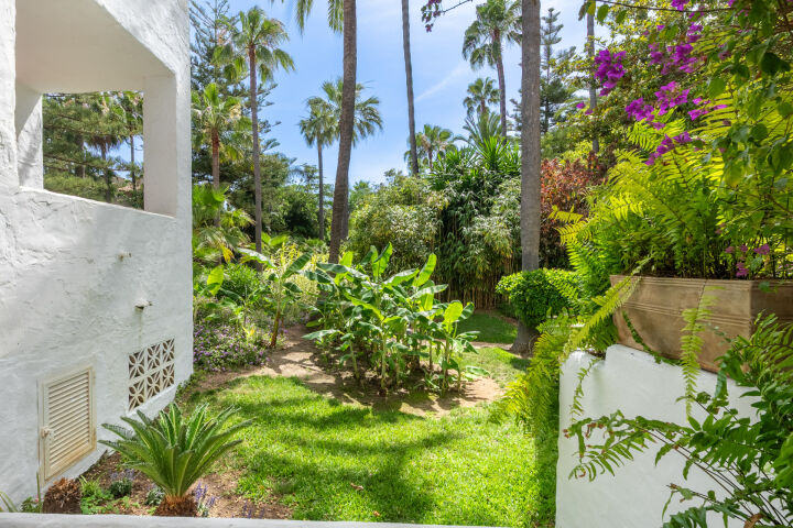 Bidesoa 110 - Beachside Ground Floor Apartment in Puente Romano II, Marbella Golden Mile