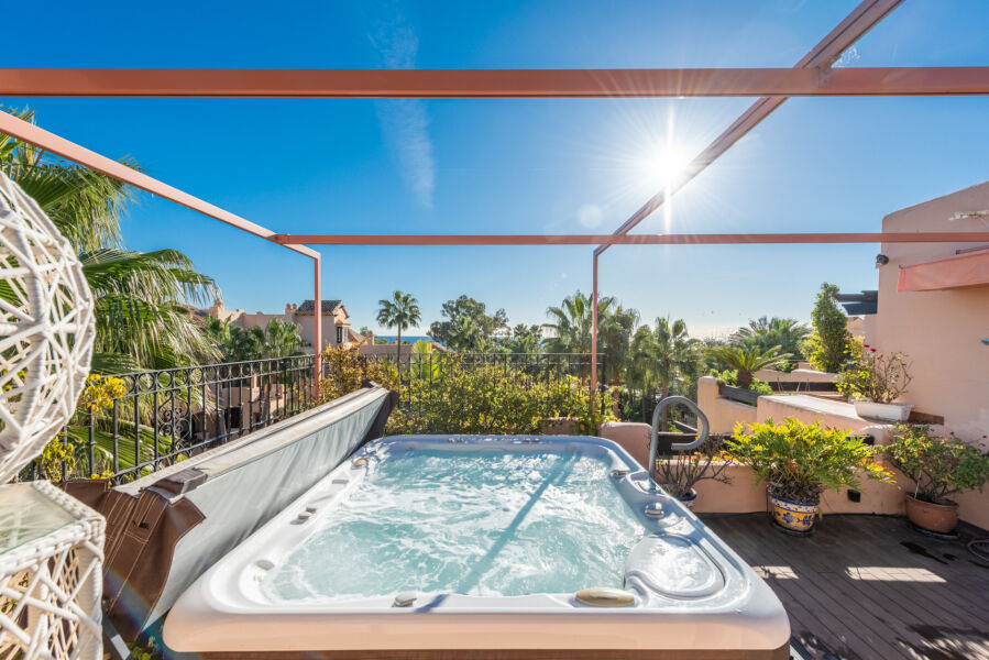 Kalanchoe Penthouse - Beachside Living in Bahía de Alcántara, San Pedro