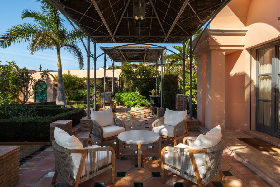 Villa Fiorentina - Andalusian Grandeur in Benahavís